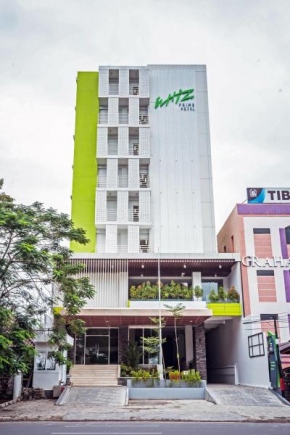 Гостиница Whiz Prime Hotel Sudirman Makassar  Макассар